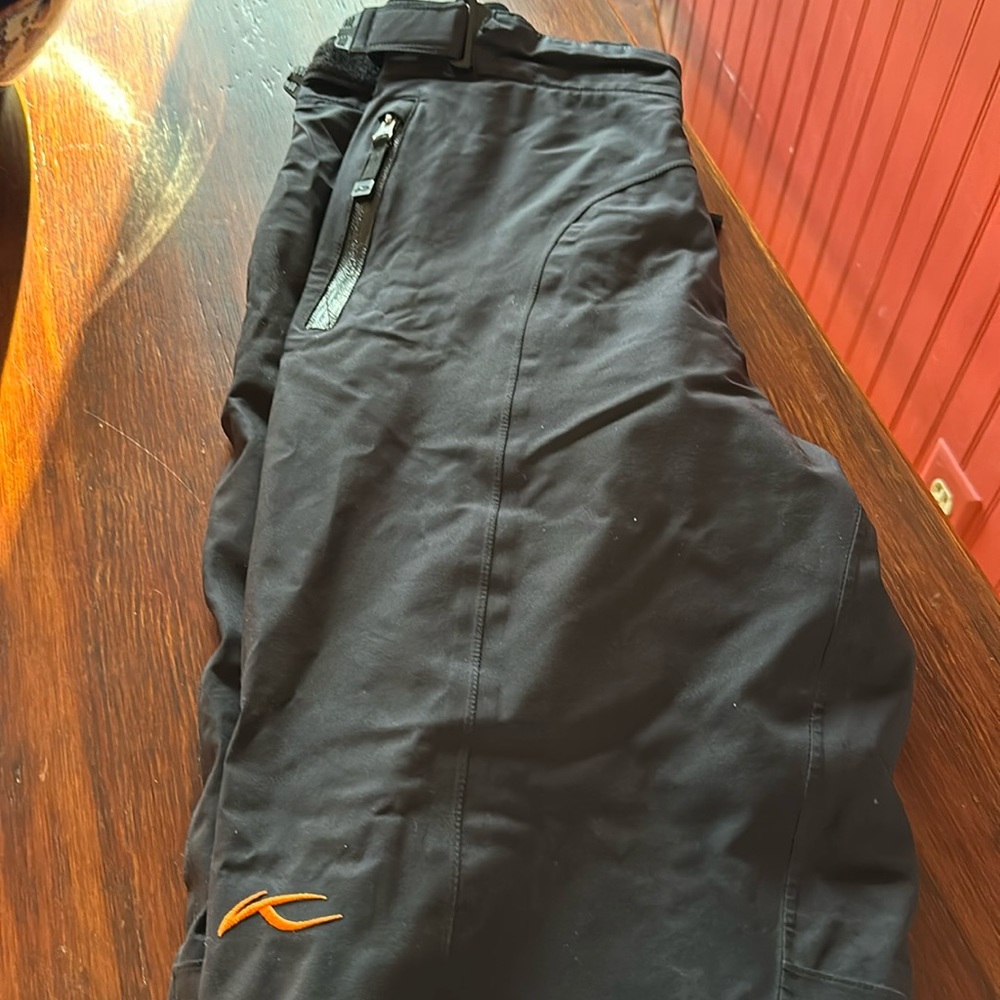 KJUS Women’s Formula Elite Pants. Size Large